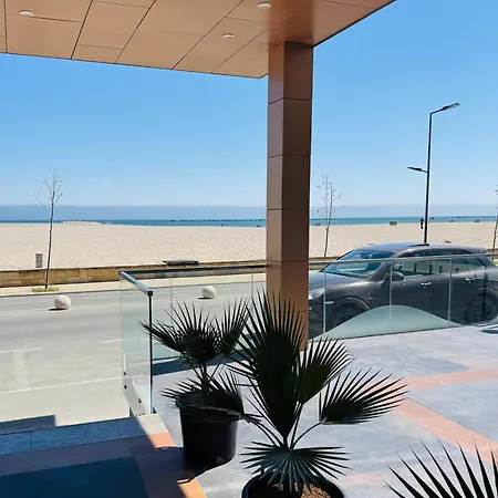 Alexandra Hotel 4*